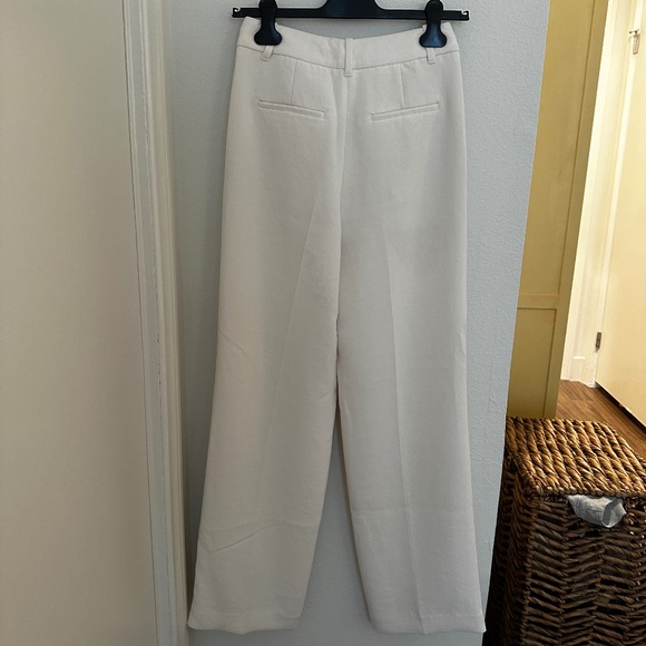 Artizia The Effortless Pant - Crepette - Light Birch - Picture 3 of 7